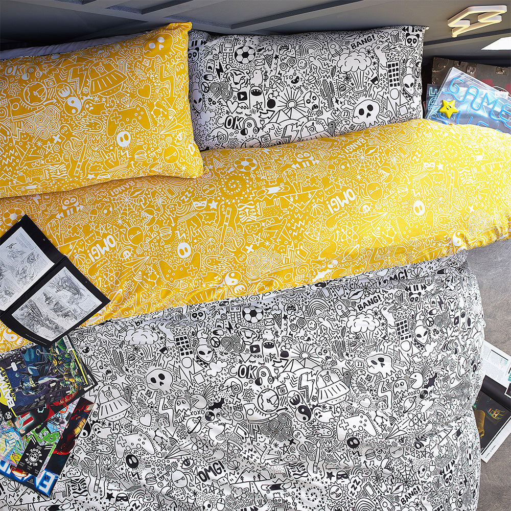 Doodles Duvet Cover Set White/Black